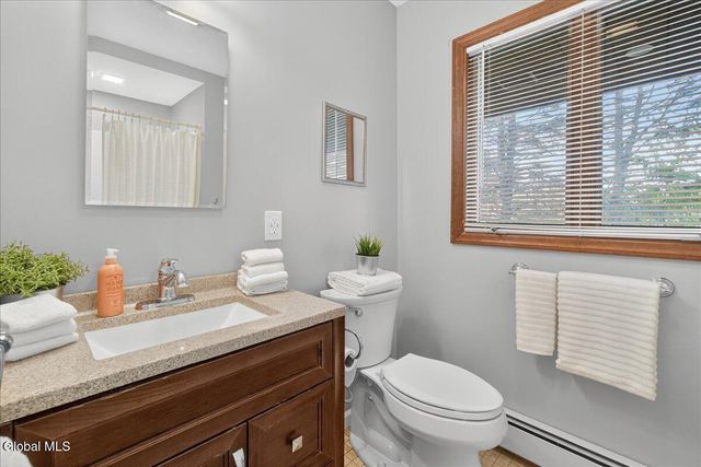 321 Middletown Road, Halfmoon, NY 12188