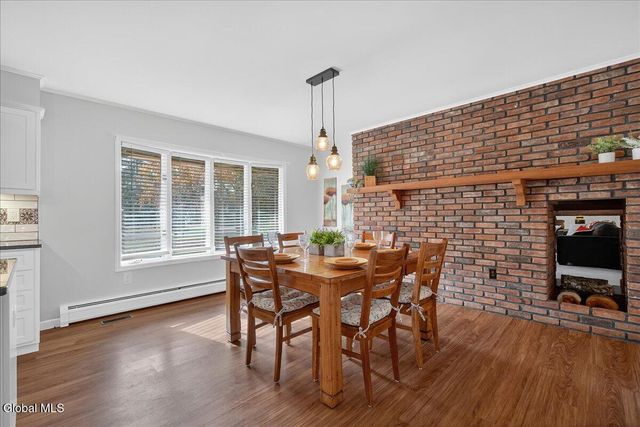 321 Middletown Road, Halfmoon, NY 12188