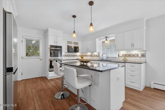 321 Middletown Road, Halfmoon, NY 12188