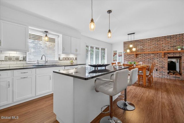 321 Middletown Road, Halfmoon, NY 12188