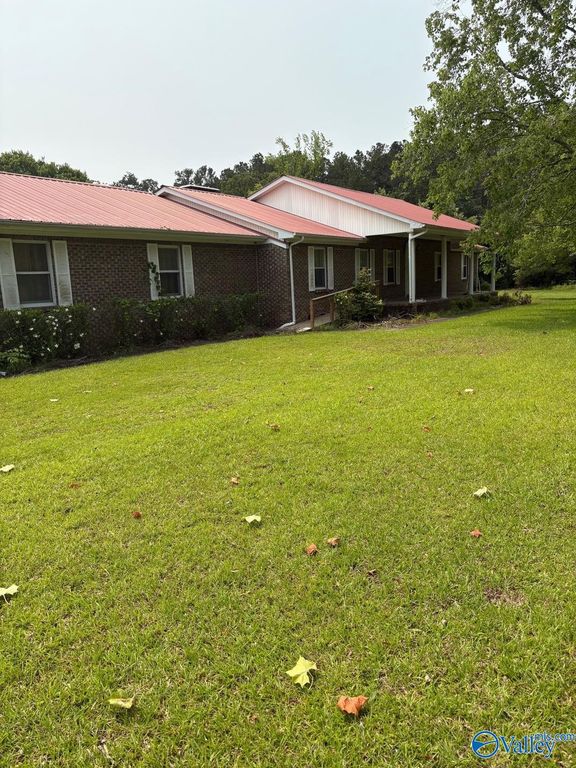 1685 Appalachian Highway, Hokes Bluff, AL 35903
