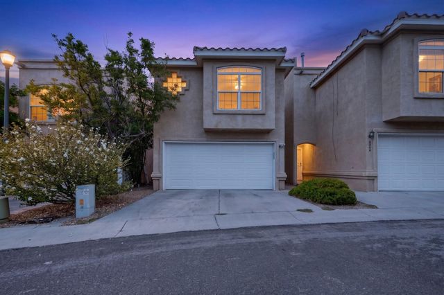 5008 Serena Circle NE, Albuquerque, NM 87111