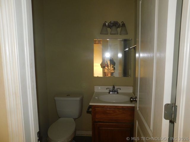 601 Meadowlark Lane, Warner, OK 74469