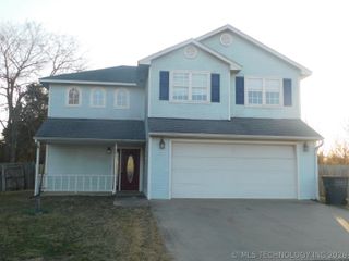 601 Meadowlark Lane, Warner, OK 74469