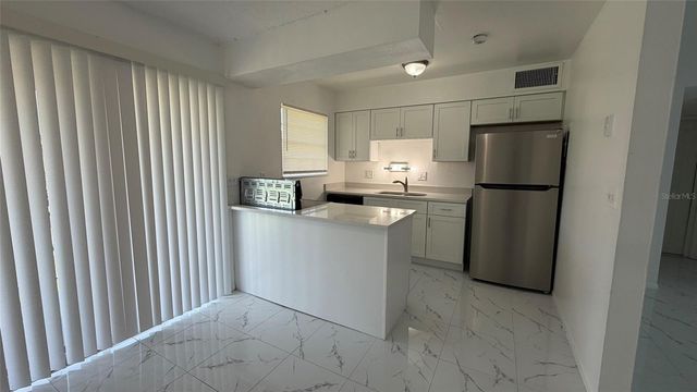 5325 CURRY FORD ROAD D206, Orlando, FL 32812