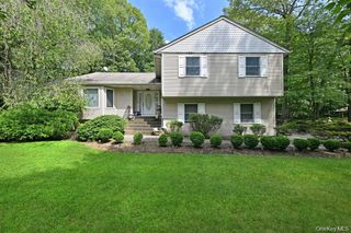 17 E Stemmer Lane, Suffern, NY 10901