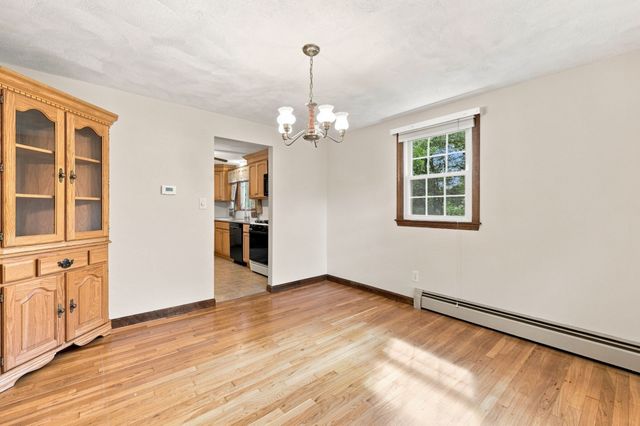 30 Ideal Ave, Chelmsford, MA 01824