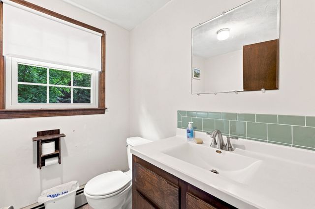 30 Ideal Ave, Chelmsford, MA 01824