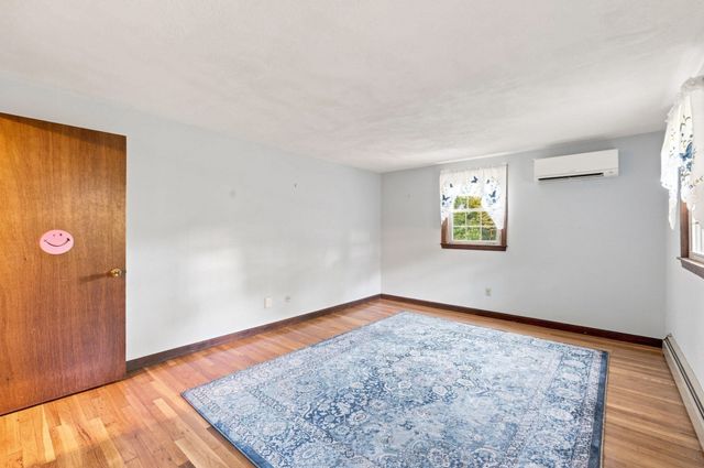 30 Ideal Ave, Chelmsford, MA 01824