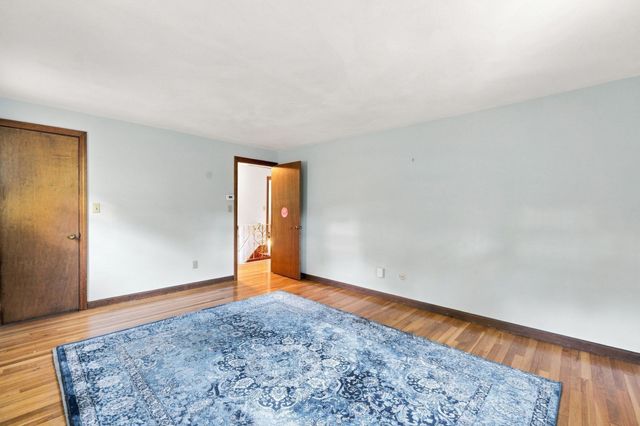 30 Ideal Ave, Chelmsford, MA 01824