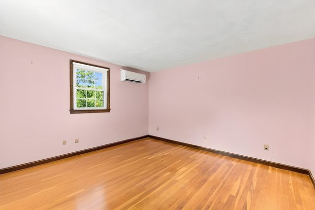 30 Ideal Ave, Chelmsford, MA 01824