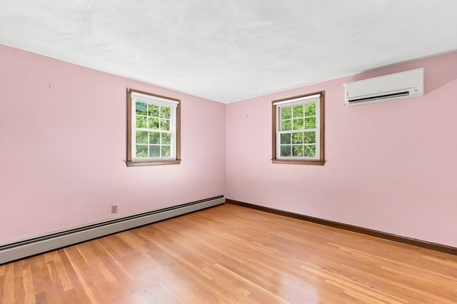 30 Ideal Ave, Chelmsford, MA 01824