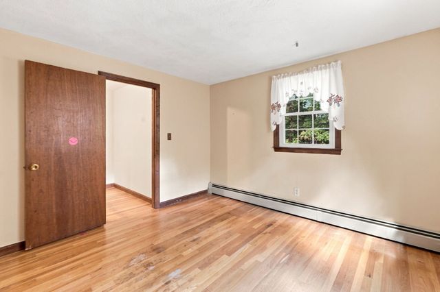 30 Ideal Ave, Chelmsford, MA 01824