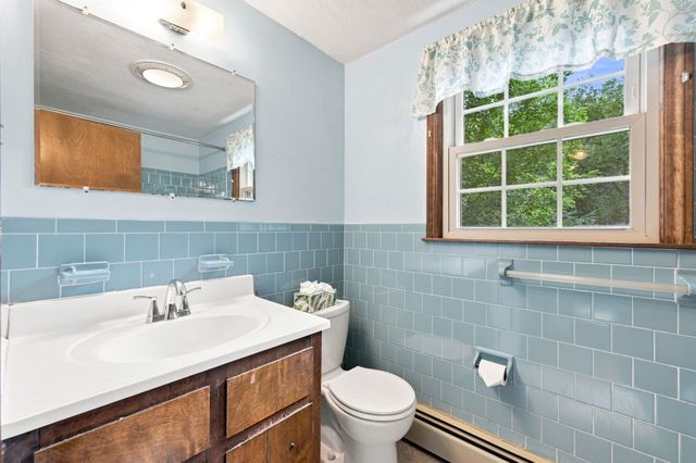 30 Ideal Ave, Chelmsford, MA 01824
