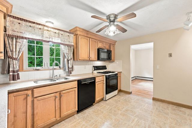30 Ideal Ave, Chelmsford, MA 01824