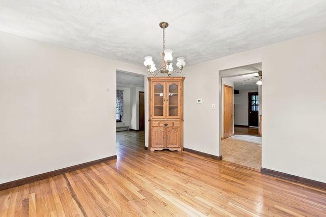 30 Ideal Ave, Chelmsford, MA 01824