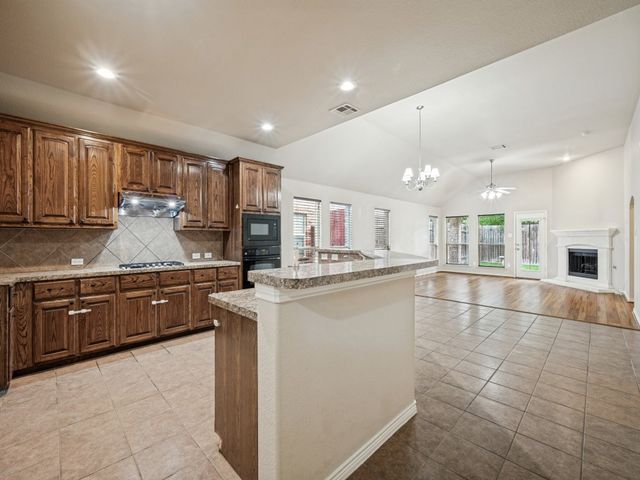 1513 Enchanted Rock Trail, Mckinney, TX 75072