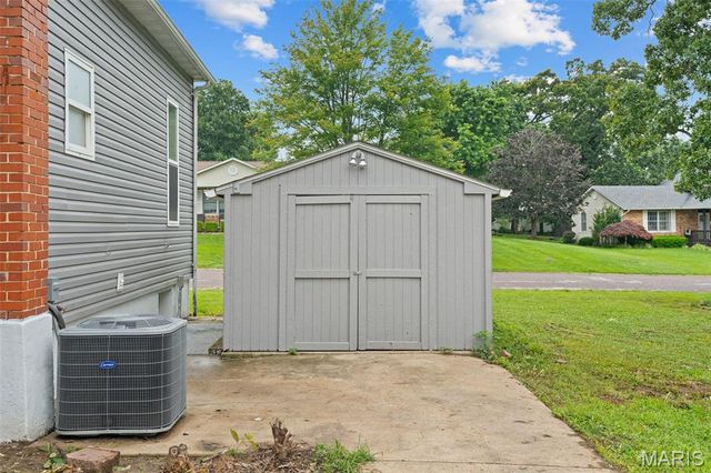 471 Watson Road, Sullivan, MO 63080