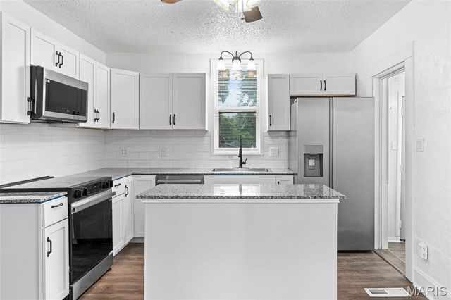 471 Watson Road, Sullivan, MO 63080