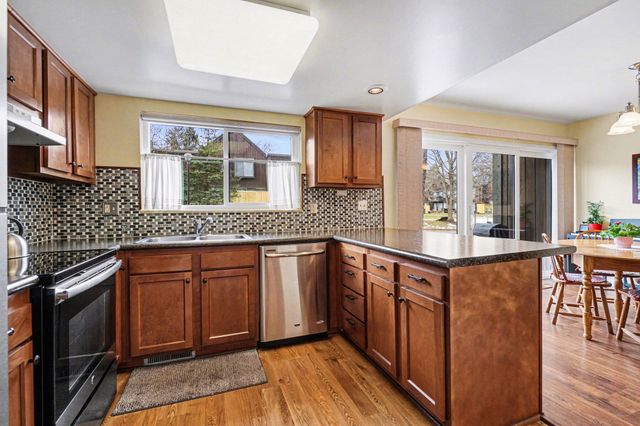 156 Carberry Hill Court, Kalamazoo, MI 49006