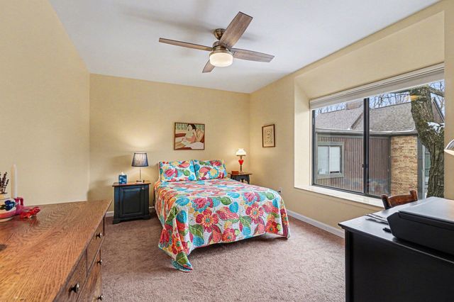 156 Carberry Hill Court, Kalamazoo, MI 49006