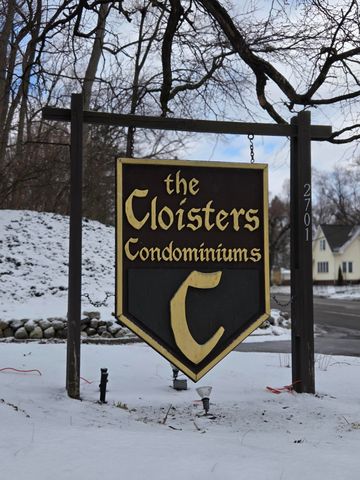 156 Carberry Hill Court, Kalamazoo, MI 49006