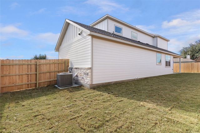 214 Cailin CT, Burnet, TX 78611