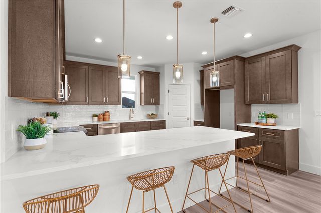 214 Cailin CT, Burnet, TX 78611