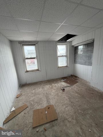 1940 HART LN, Philadelphia, PA 19134