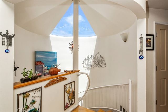 181 SUNSET Terrace, Laguna Beach, CA 92651