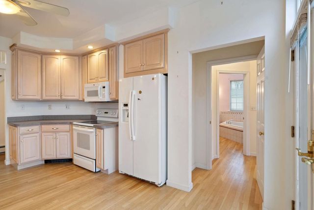 1 River Farm Road, York, ME 03909