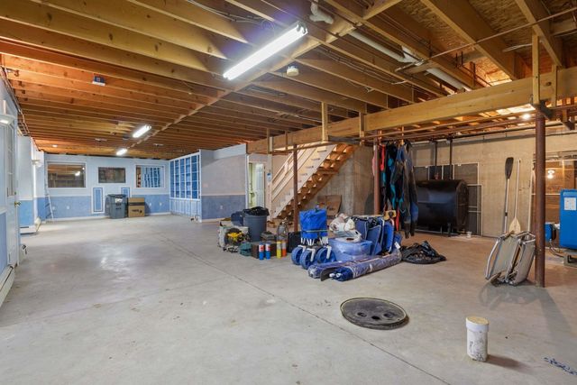 1 River Farm Road, York, ME 03909