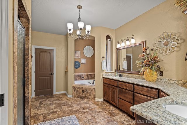 12600 State Highway 32 Highway, Marietta, OK 73448