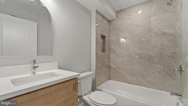 1432 OGDEN ST #1, Philadelphia, PA 19130