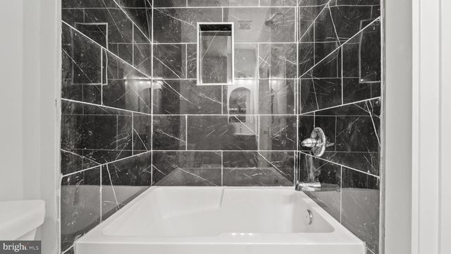 1432 OGDEN ST #1, Philadelphia, PA 19130