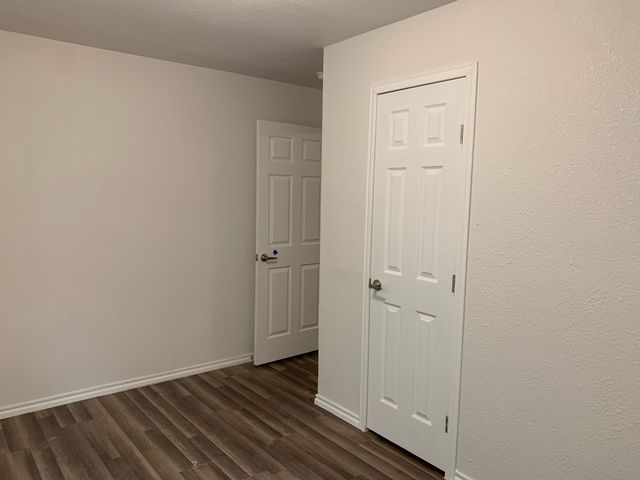 507 S Scullin Avenue, Denison, TX 75020