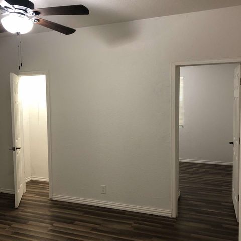 507 S Scullin Avenue, Denison, TX 75020