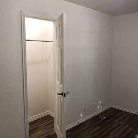 507 S Scullin Avenue, Denison, TX 75020