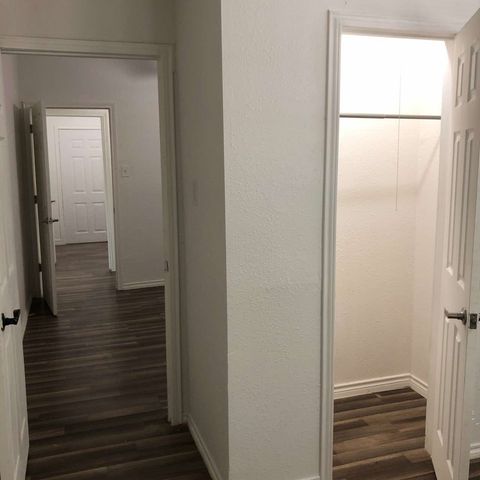 507 S Scullin Avenue, Denison, TX 75020