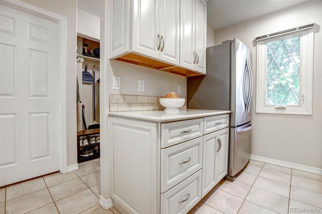 8210 S Fillmore Circle, Littleton, CO 80122