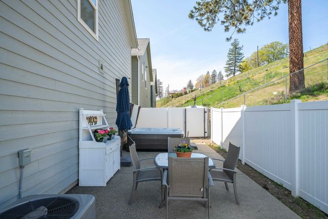 1212 W CORA Ave, Spokane, WA 99205