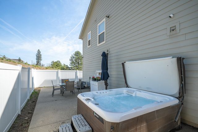 1212 W CORA Ave, Spokane, WA 99205