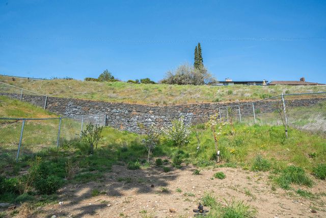 1212 W CORA Ave, Spokane, WA 99205