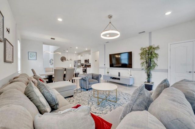 7204 OAKMOSS LOOP, Davenport, FL 33837