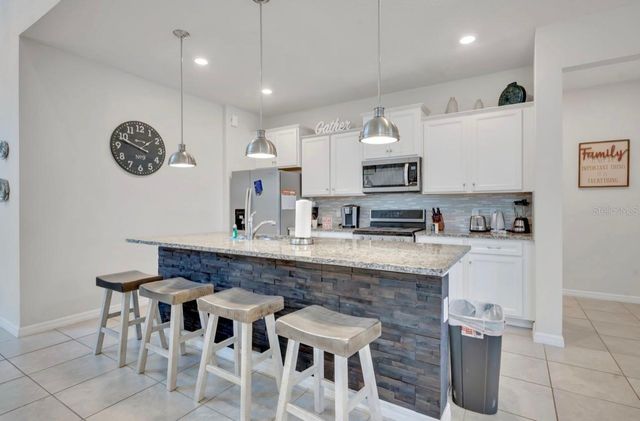 7204 OAKMOSS LOOP, Davenport, FL 33837