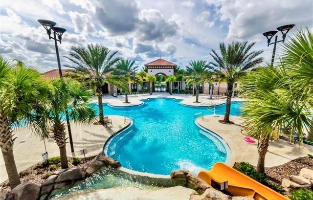 7204 OAKMOSS LOOP, Davenport, FL 33837