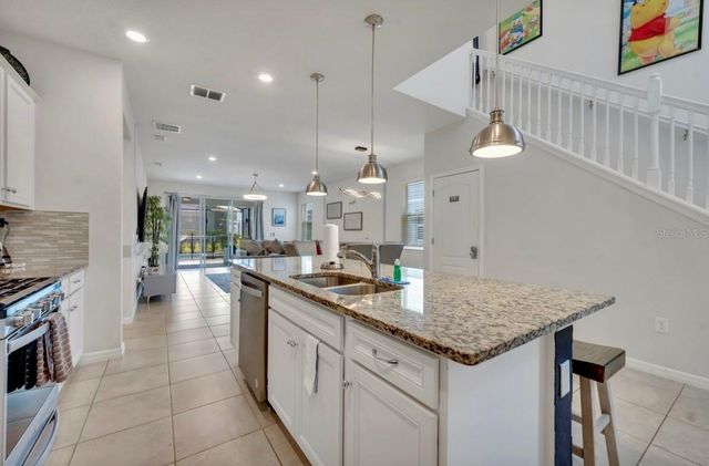 7204 OAKMOSS LOOP, Davenport, FL 33837