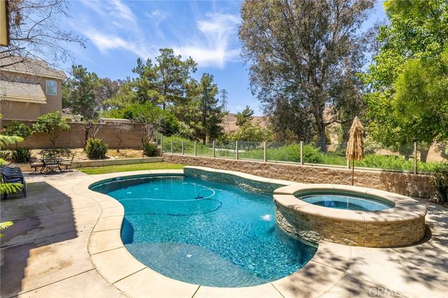 2324 Calle Bienvenida, Chino Hills, CA 91709