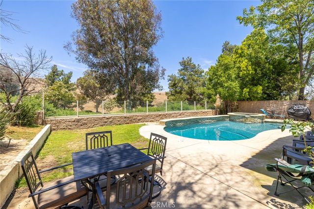 2324 Calle Bienvenida, Chino Hills, CA 91709