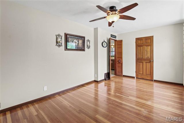 4052 Green Park Rd, Mehlville, MO 63123